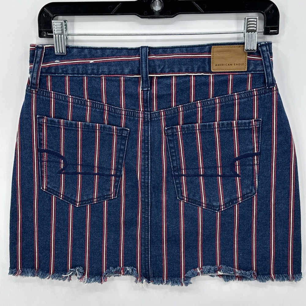 American Eagle Hi Rise Mini Denim Skirt Womens Sz 2 Blue Striped Americana 27x14 - Picture 3 of 9